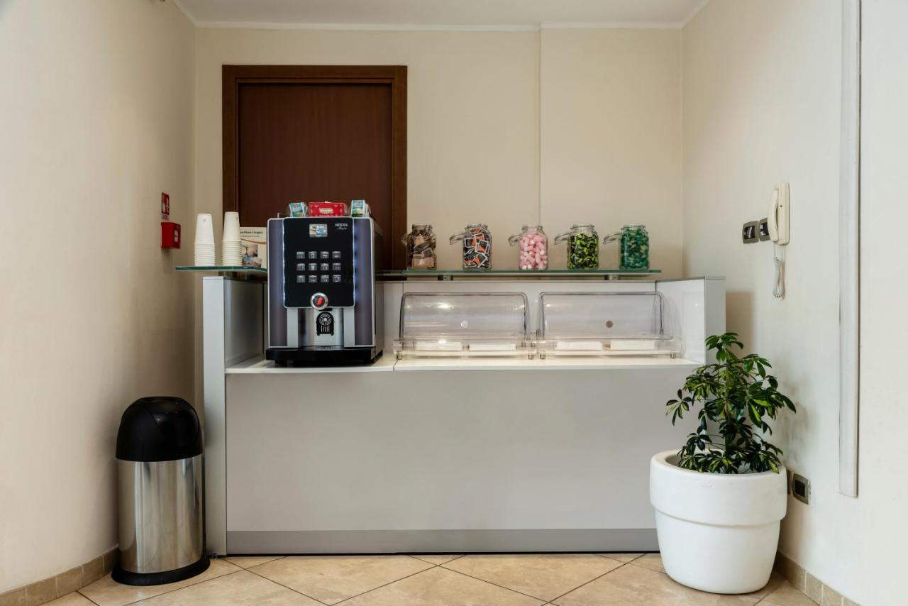 Aparthotel Anghel シエーナ エクステリア 写真