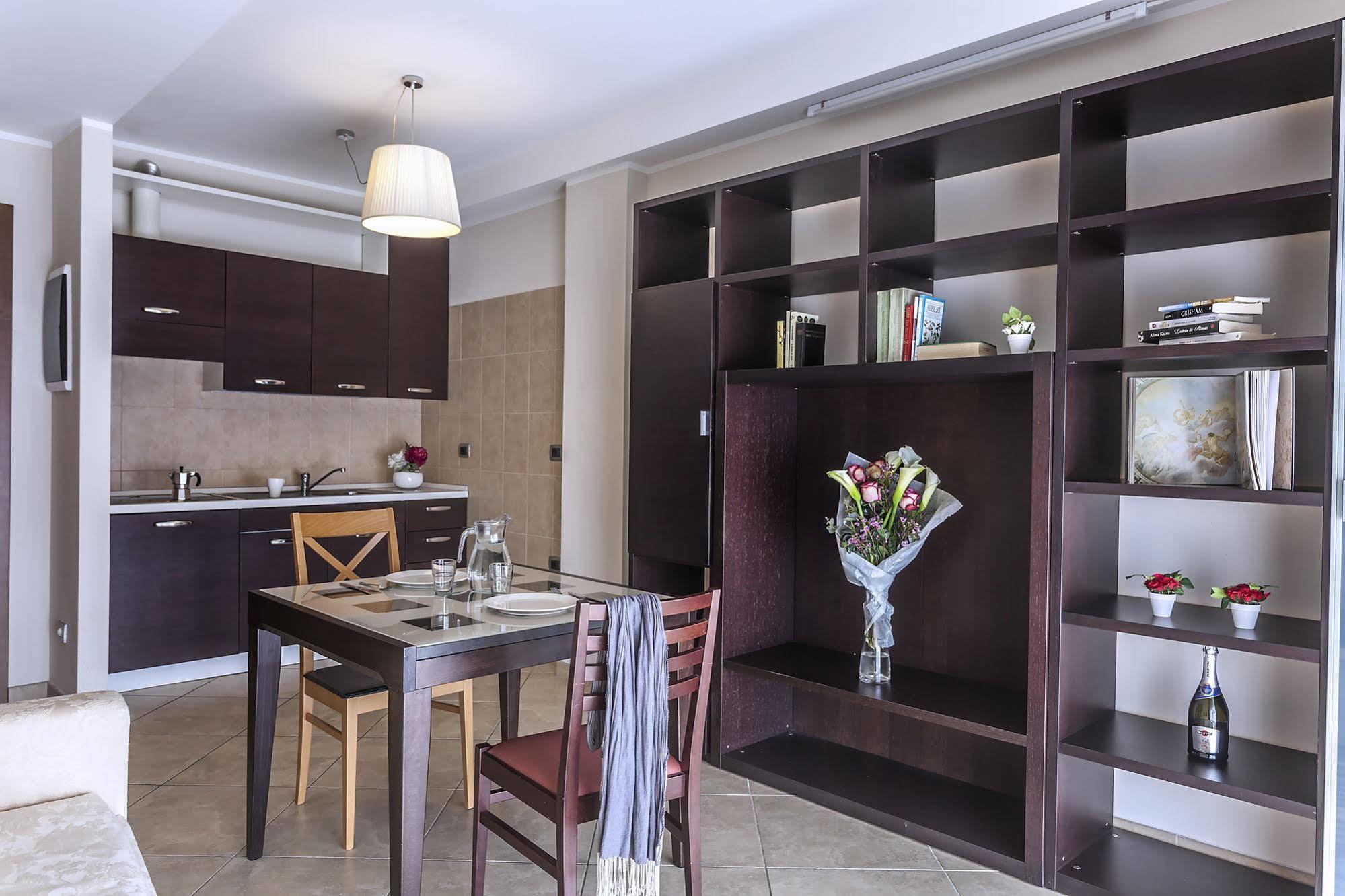 Aparthotel Anghel シエーナ エクステリア 写真